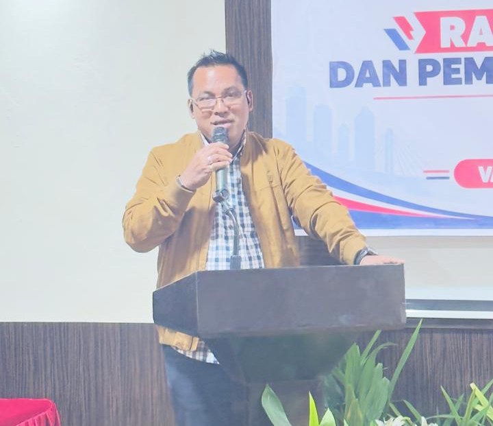 juru bicara atau Humas PN Batam, Vabianes Stuart Wattimena, saat bertemu dengan sejumlah awak media dalam kegiatan Forum Wartawan Bayang (FWB) di The BCC Hotel & Residence Batam, Jumat (9/10/2026). Foto:Rega/matapedia