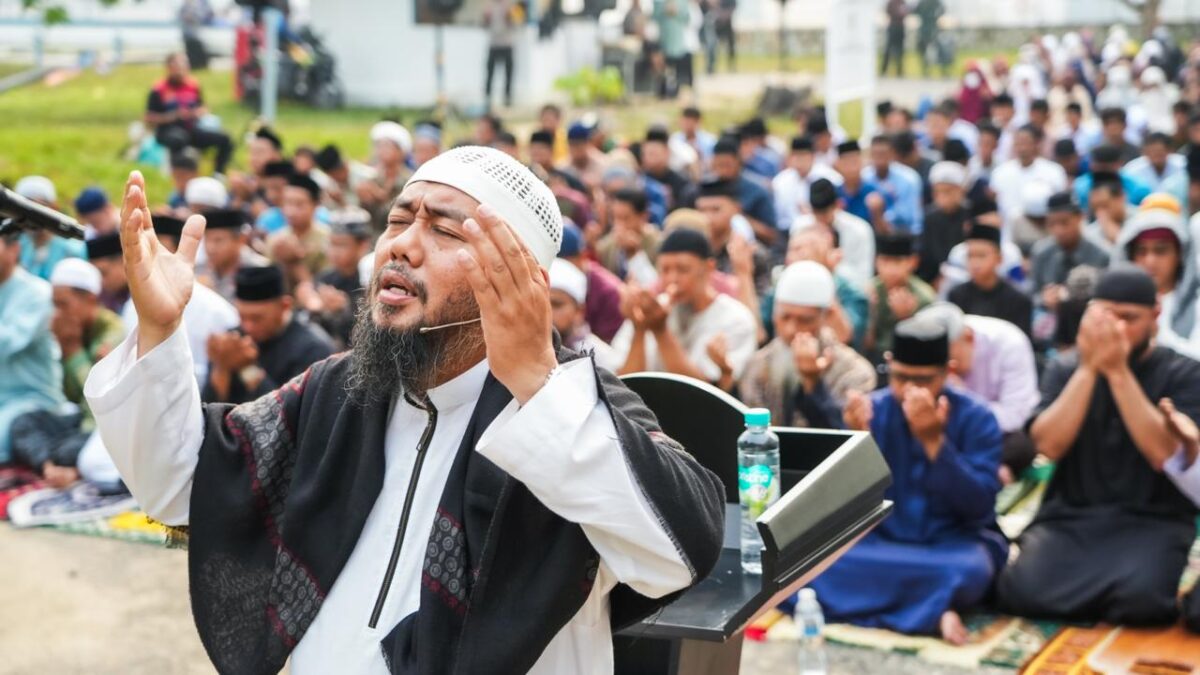 BP Batam gelar Istisqa B
bersama Ratusan Warga di Waduk Nongsa. Foto:Istimewa