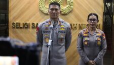 Kapolda Kepulauan Riau Irjen Pol Suhendri didampingi Kabid Humas Polda Kepri. Foto:Istimewa
