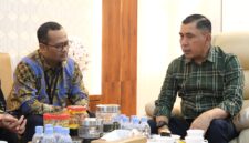 Executive General Manager (EGM) Pertamina Patra Niaga Regional Sumbagut, Fanda Chrismianto, membahas penguatan koordinasi tersebut bersama Kepala BIN Daerah Sumatera Utara, Brigadir Jenderal TNI Muhammad Nasrulloh Nasution, pada Kamis (15/10/2026). Foto:Pertamina