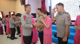 Kapolda Kepri Irjen Pol Suhendri, menegaskan hal tersebut saat menghadiri acara kenal pamit Pejabat Utama (PJU) Polda Kepri di Gedung Lancang Kuning, Mapolda Kepri, Kamis (15/10/2026). Foto:Humas Polda Kepri