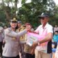 Polda Kepulauan Riau (Kepri) menyambangi masyarakat di sekitar Tempat Pembuangan Akhir (TPA) Punggur, Batam, Senin (19/10/2026). Foto:Humas Polda Kepri