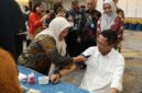Kepala BP Batam Amsakar Achmad saat diperiksa cek kesehatan, Rabu (21/10/2026). Foto;Istimewa