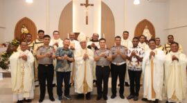 Wakapolda Kepri Brigjen Pol Anom Wibowo tengah. Foto:Dok. Humas Polda Kepri