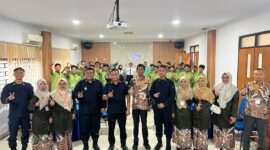 Karutan Batam bersama dengan pelajar. Foto:Istimewa