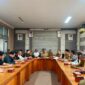 Pertamina Patra Niaga bersama dengan warga di Karimun. Foto:Istimewa