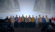 OJK meluncurkan Peta Jalan Pengembangan Keuangan Berkelanjutan Sektor Perasuransian, Penjaminan, dan Dana Pensiun (PPDP) 2026–2030 dalam kegiatan PPDP Sustainability Forum 2026 di Jakarta, Kamis (29/10/2026). Foto:OJK Kepri