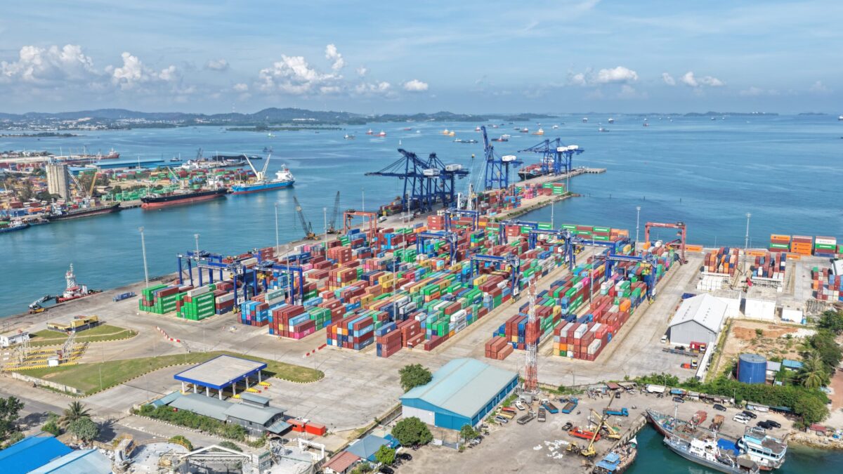 Pelabuhan logistik Batu Ampar. Foto:Istimewa